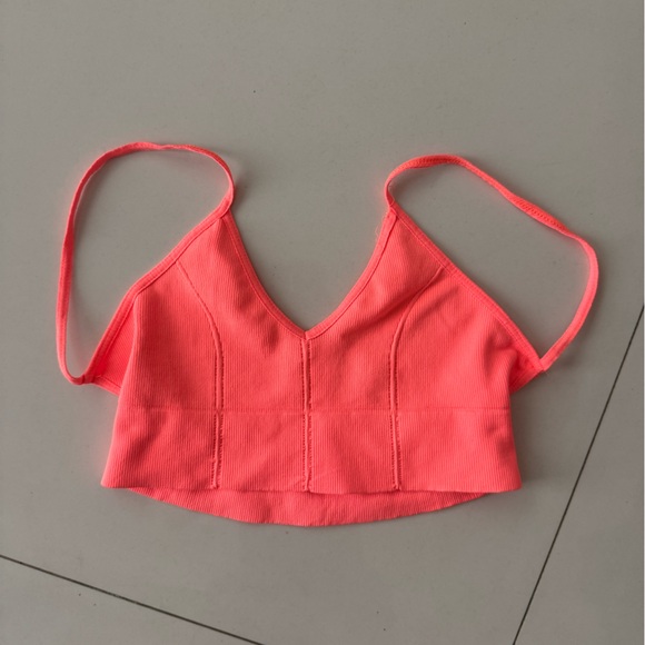 Low back bralette - Picture 1 of 3